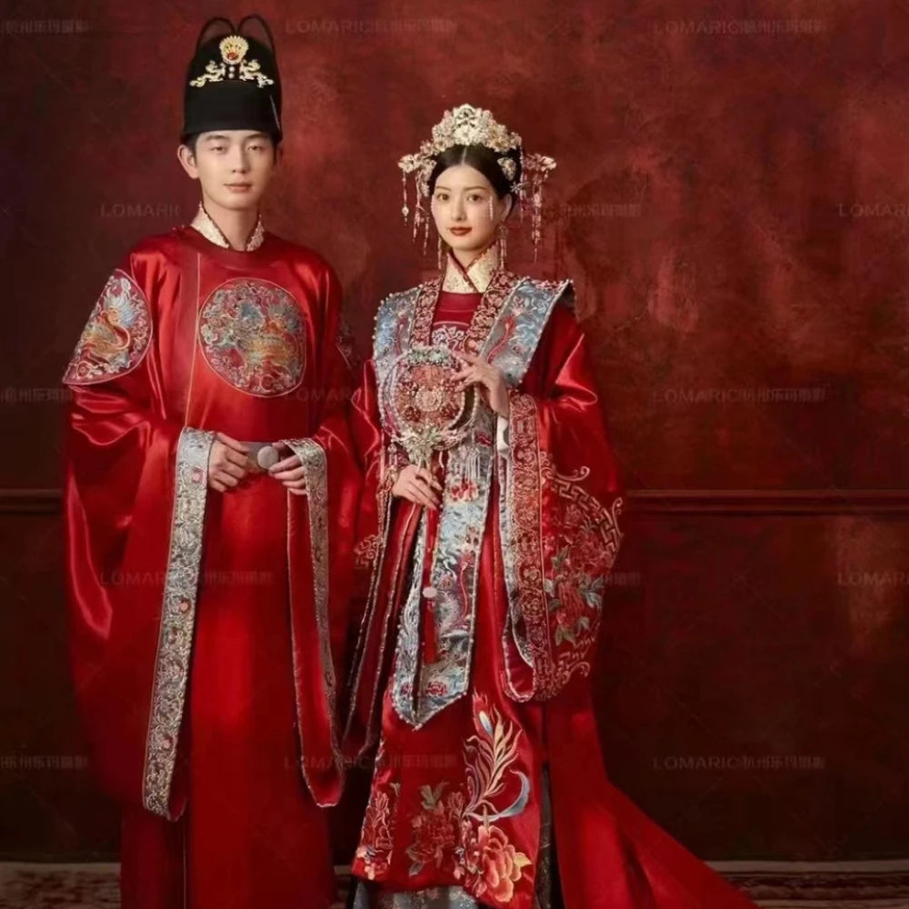 Chinese Wedding Apparel Ming Dynasty Hanfu Wedding Dress with Ancient Rhyme: Men and Women in Tang Suit Couple