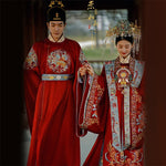 Muatkan imej ke dalam penonton Galeri, Chinese Traditional Hanfu Hgh-end Wedding Dress Chinese Wedding Long Cape Ming Dynasty Women&#39;s Shawl Long Tail Ancient Costume
