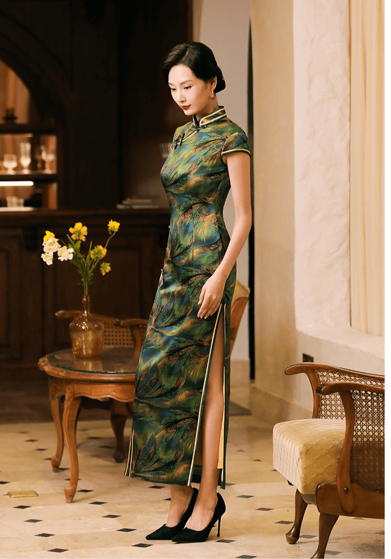 Tryst Hanfus & Cheongsam.You can find the latest popular Hanfu dress and sexy cheongsam dress, Hanfu male, hanfu kids, and Chinese gifts with Hanfu elements.Modern cheongsam makes quadratic element cheongsam become a reality.We provide cheongsam customization service and cheongsam lingerie with Competitive Prices. 丨Tryst Hanfus & Cheongsam