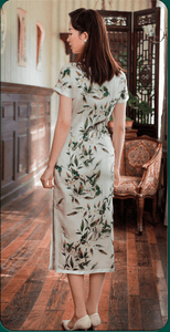 Tryst Hanfu & Cheongsam.You can find the latest popular Hanfu dress and sexy cheongsam dress, Hanfu male, hanfu kids, and Chinese gifts with Hanfu elements.Modern cheongsam makes quadratic element cheongsam become a reality.We provide cheongsam customization service and cheongsam lingerie with Competitive Prices. 丨Tryst Hanfu & Cheongsam