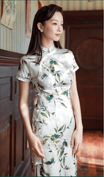 Load image into Gallery viewer, Tryst Hanfu &amp; Cheongsam.You can find the latest popular Hanfu dress and sexy cheongsam dress, Hanfu male, hanfu kids, and Chinese gifts with Hanfu elements.Modern cheongsam makes quadratic element cheongsam become a reality.We provide cheongsam customization service and cheongsam lingerie with Competitive Prices. 丨Tryst Hanfu &amp; Cheongsam
