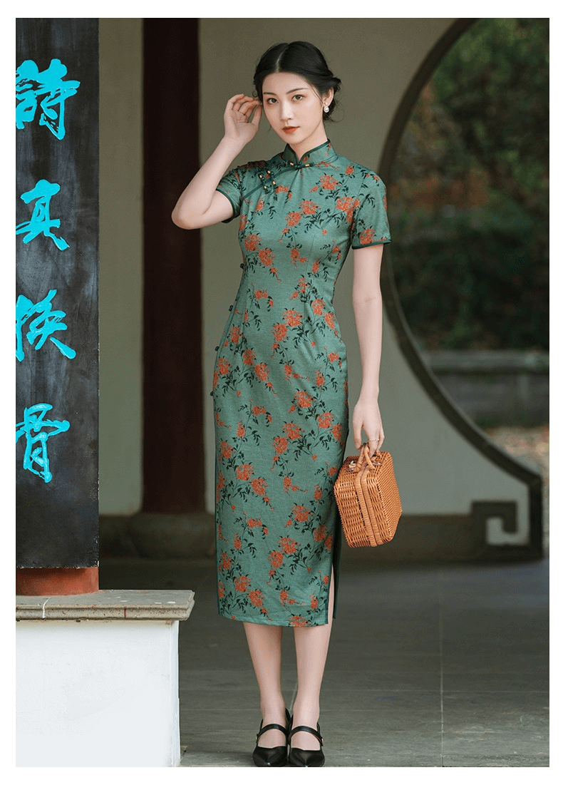 Tryst Hanfus & Cheongsam.You can find the latest popular Hanfu dress and sexy cheongsam dress, Hanfu male, hanfu kids, and Chinese gifts with Hanfu elements.Modern cheongsam makes quadratic element cheongsam become a reality.We provide cheongsam customization service and cheongsam lingerie with Competitive Prices.