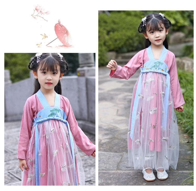 A very temperamental Chinese traditional cultural costume children Hanfu, it looks noble and elegant like a fairy. Tryst Hanfus  is the best Hanfu brand in China, a model of modern Hanfu. Enjoy the temptation of uniforms brought by fairy skirts. Give a Hanfu costume. Gift for your children, boy and girl Children hanfu dress