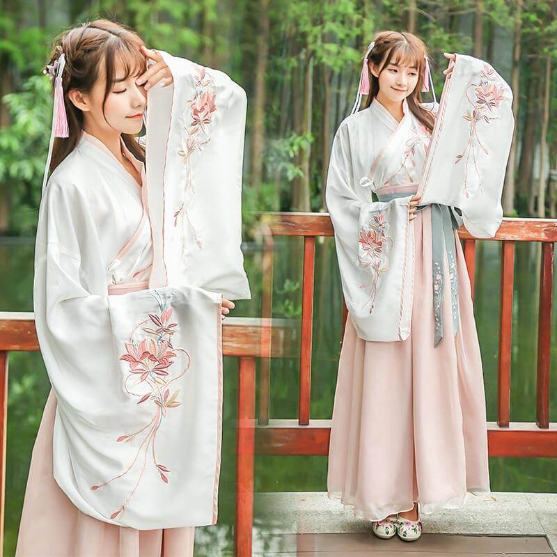 Ancient singer丨Tryst Hanfu & Cheongsam