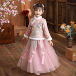 Lade das Bild in den Galerie-Viewer, New Embroider Girl&#39;s Hanfu Cheongsam Chinese Tradition Wedding Flower Girl Dress Cute Kids New Year Dress Clothes | Tryst Hanfus
